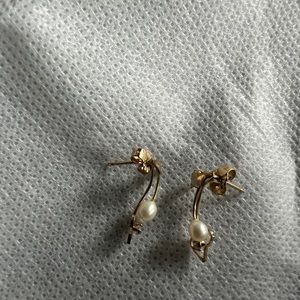 Leaf heart earrings…